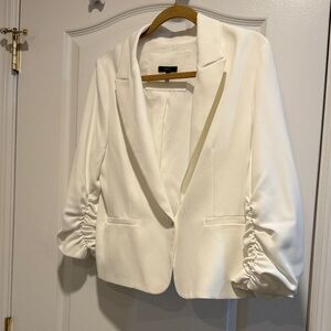 Elegant White Women's Blazer